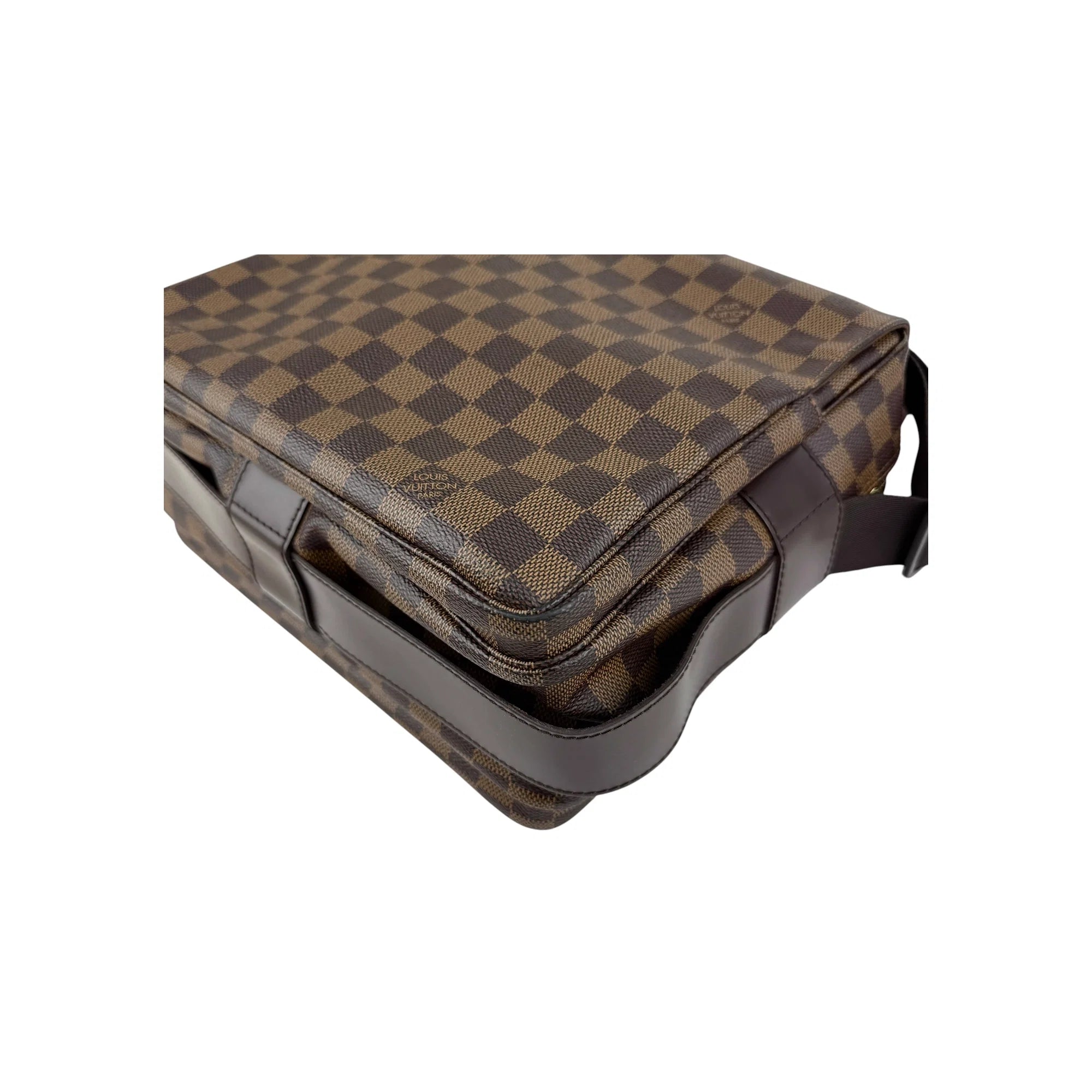 Louis Vuitton Damier Canvas Bastille Messenger Bag